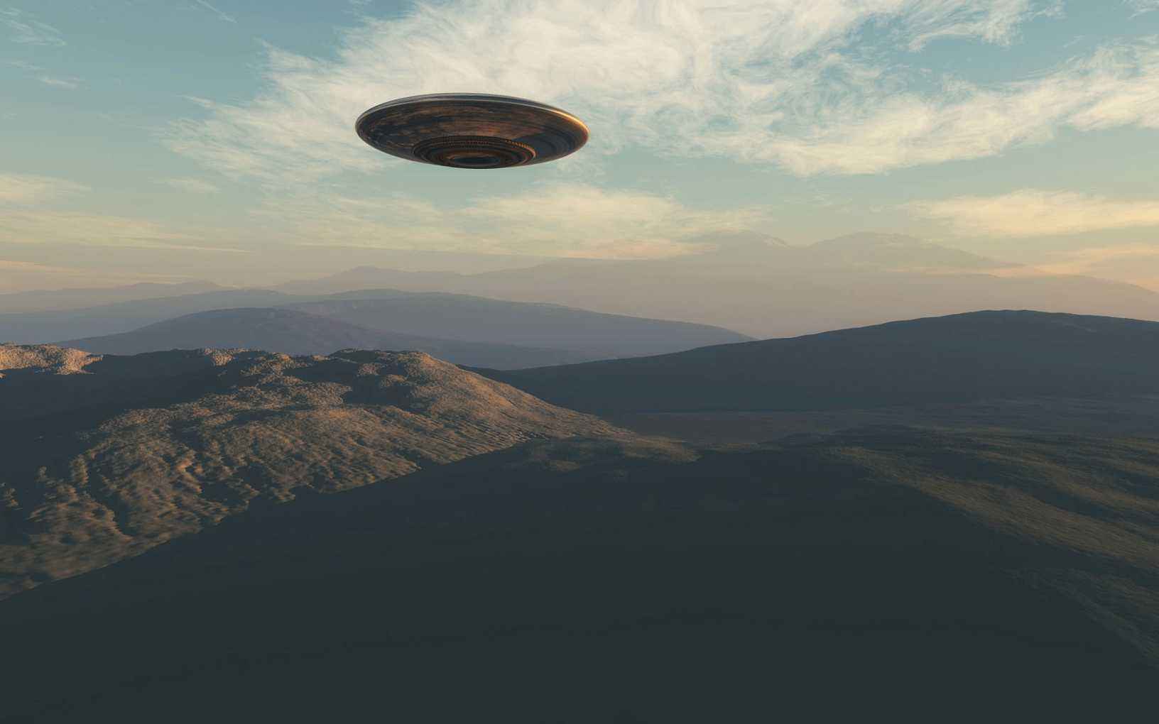 ufo不明飞行物 巨型ufo不明飞行物