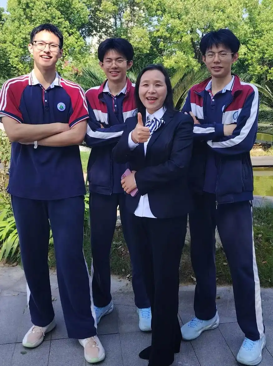 十九年同窗仅差一分：熊一诺熊一鸣678与