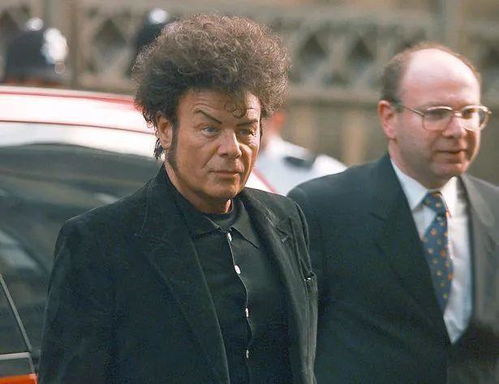 小时候宫女到底对溥仪做了什么 溥仪为什么无法