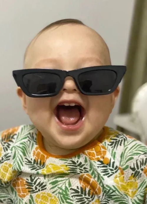 何洁腰封唱跳(何洁 mv)