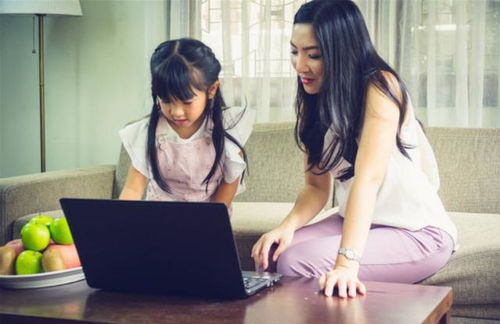 蔡明一共有几个子女;蔡明有几个儿子